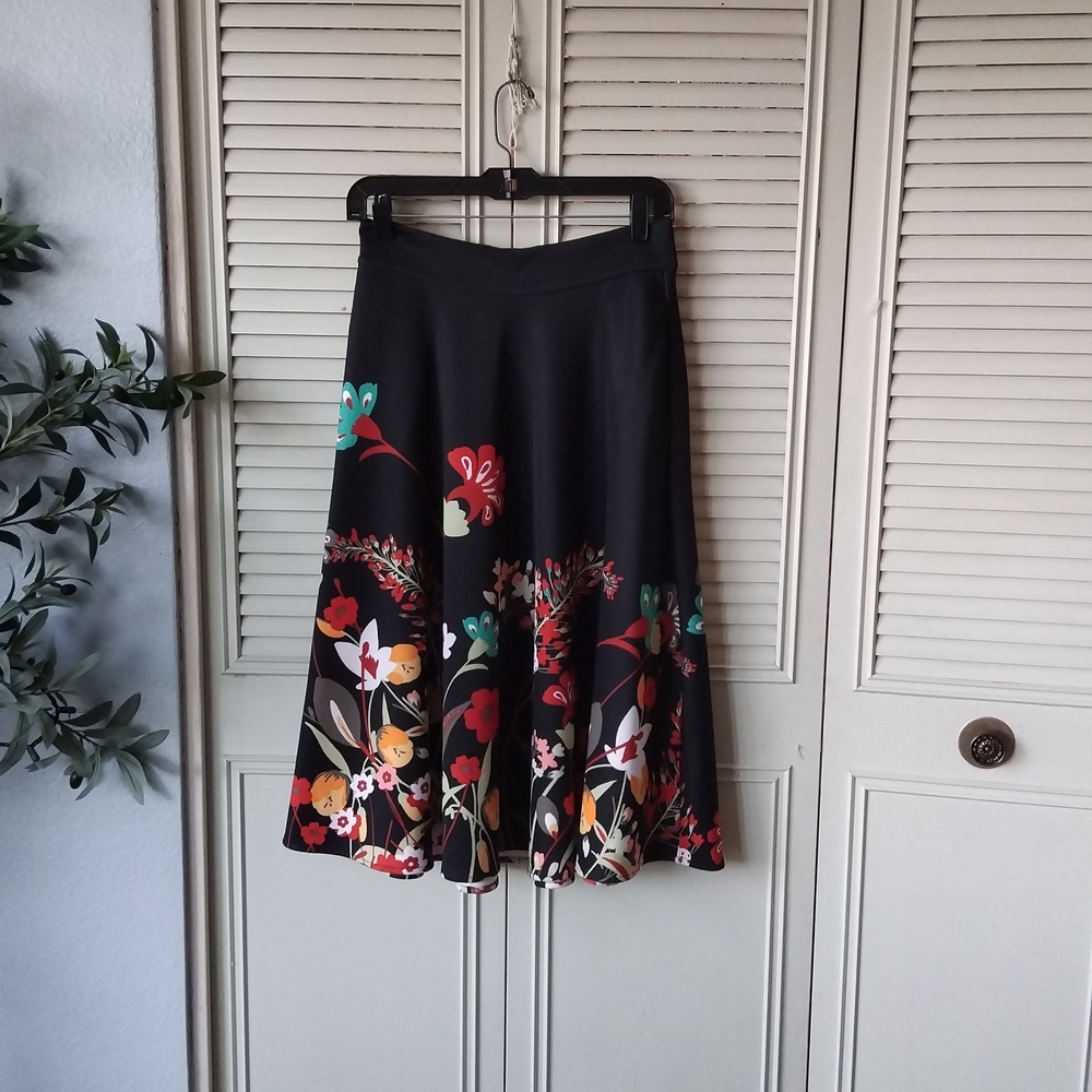 Unworn NY n C circle skirt